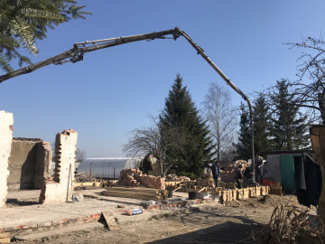 Реконструкция небольшого домика в Малиновке