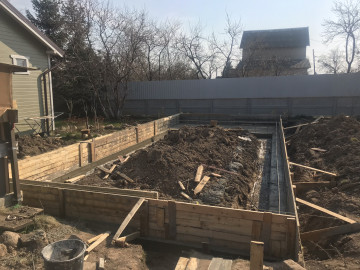 Реконструкция небольшого домика в Малиновке