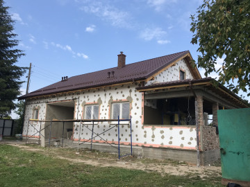 Реконструкция небольшого домика в Малиновке